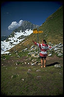 Hanah indicates her prefered direction, for advanced climbers only - Murgsee
